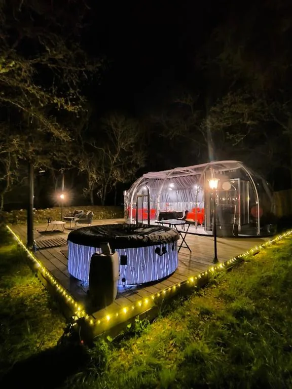 Bulle Love Passion & Spa avec spa ou jacuzzi, Escamps, Lot