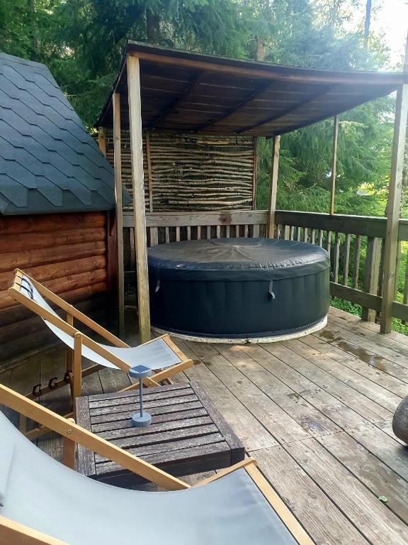 Cabanes et Spa du Puy Mary avec espace bien-être, Cantal