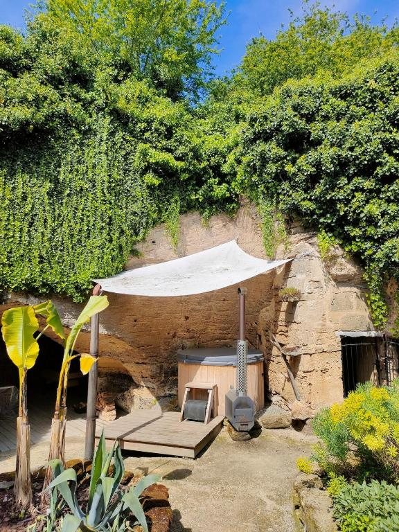 Évasion Troglodyte avec sauna et bain à remous en Maine-et-Loire