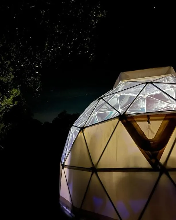 Hébergement insolite en bulle et spa, bulle avec espace bien-être en Occitanie