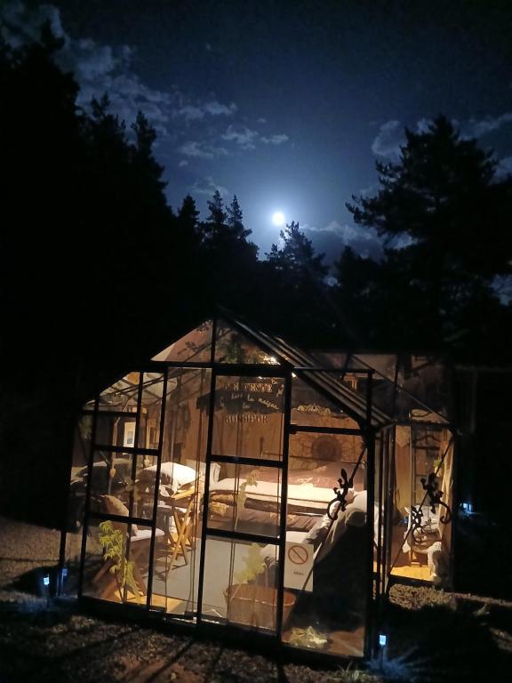 L'Ô Rê des Bois - Clair de Lune avec spa ou jacuzzi, Laussonne, Haute-Loire