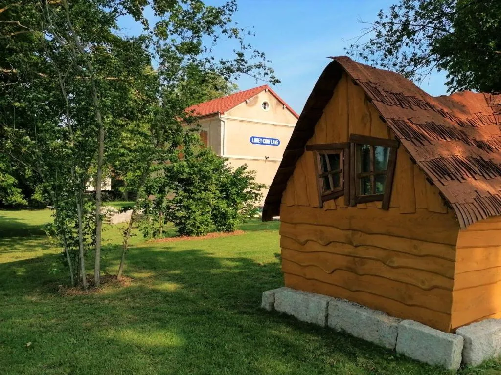La Gare de Lurey Conflans gîte et hébergements insolites en Champagne, gîte insolite avec espace bien-être dans le Grand Est