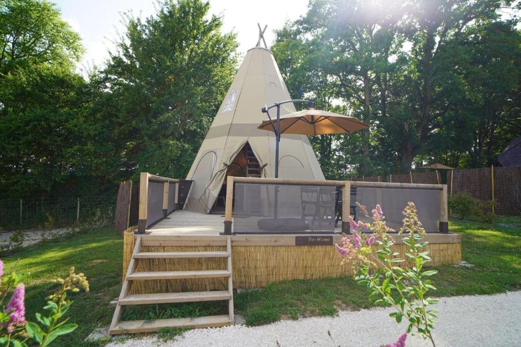L’Orée des 4 Chemins - Le Tipi à Fontenoy, Yonne