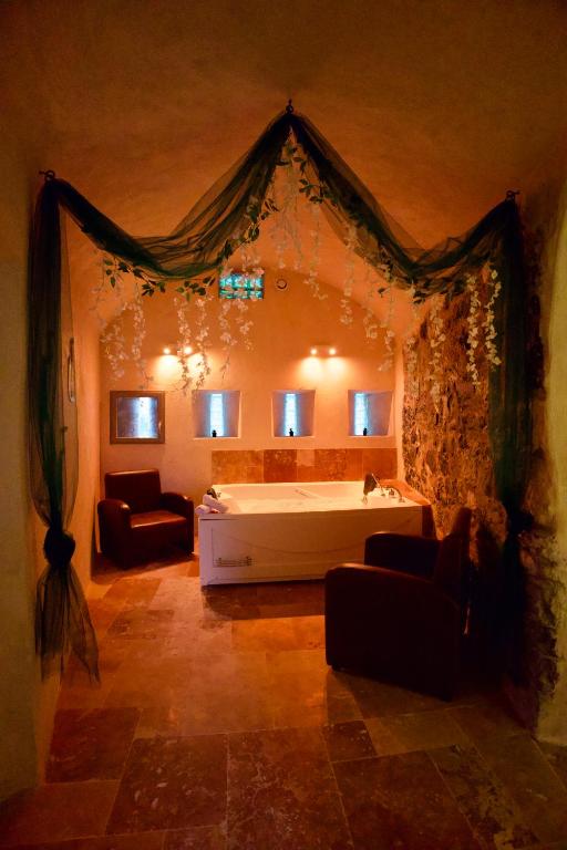 Les Secrets du Fort - Love Room unique à Savoie, Auvergne-Rhône-Alpes