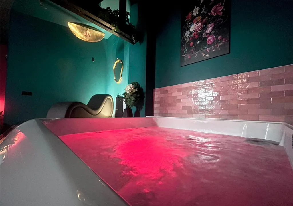 NUITS D'EXIL, loveroom avec espace bien-être dans le Grand Est