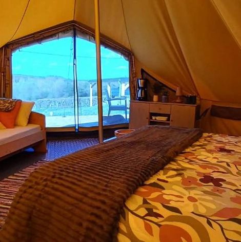 Tente Ardennes Prestige Glamping dans les Ardennes avec spa privatif