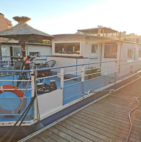 Bateau Escapade en Haute-Garonne avec terrasse