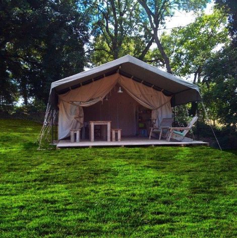 Tente CAMELEON Safari Lodge tent dans l’Allier avec piscine