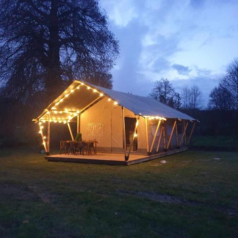 Tente Camping de la Touche en Indre-et-Loire avec terrasse