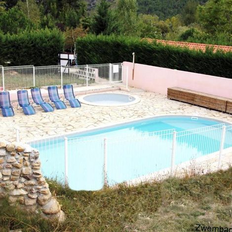 Tente Camping le Rotja dans les Pyrénées-Orientales avec piscine