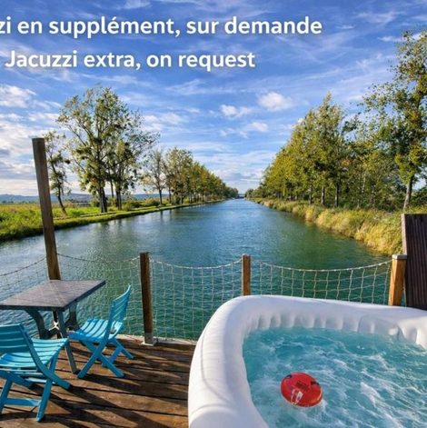Cabane sur l'eau Cottage flottant nature, Jacuzzi Privé en supplément près en Côte-d’Or avec terrasse