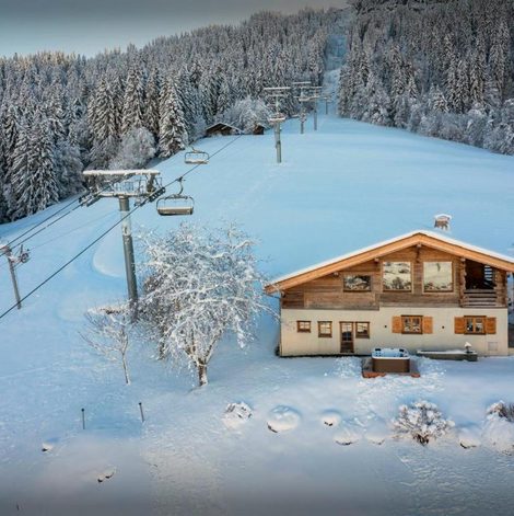 Gîte insolite Ferme Claudius - OVO Network en Haute-Savoie avec spa privatif