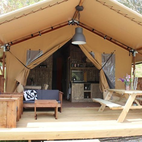 Tente Glamping Lac du Causse en Corrèze avec piscine