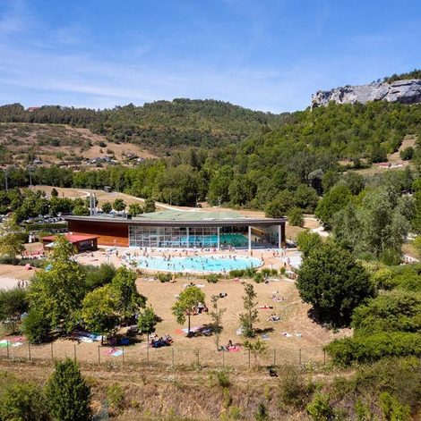 Tente Glamping Ornans dans le Doubs avec piscine