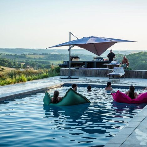 Séjour à la ferme Hitton Séjours Nature dans le Gers avec piscine