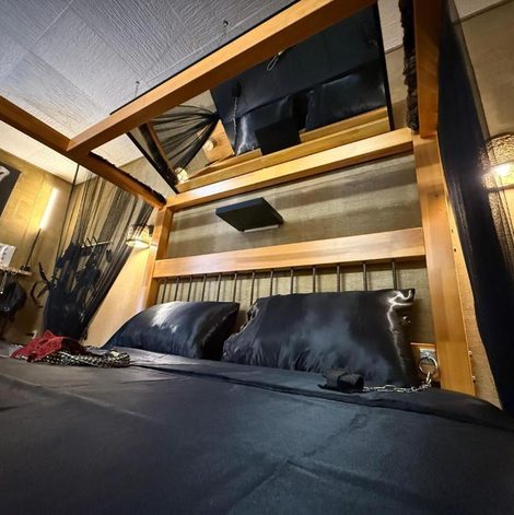 Loveroom Insinuances dans l’Aude avec spa privatif