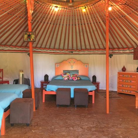 Yourte La Dorépontaise YOURTE MONGOLE en Gironde avec piscine