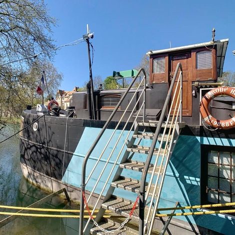 Bateau La Marquise "dormez dans une péniche""" en Seine-et-Marne avec terrasse