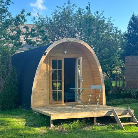 Pod La pod de mon jardin dans les Ardennes avec terrasse