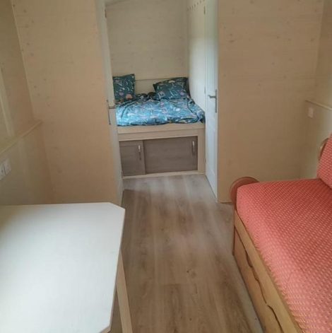 Roulotte La Roulotte de Nanette dans l’Ain avec terrasse