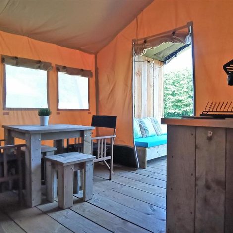 Tente Le Lodge du Hibou dans l’Yonne avec spa privatif