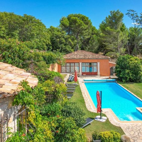 Loveroom Le Pool House dans les Bouches-du-Rhône avec piscine