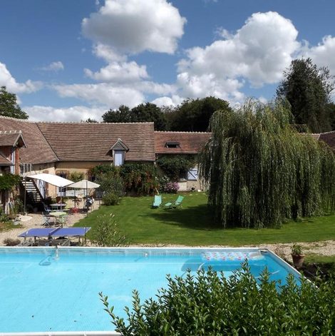 Séjour à la ferme Les Anniquins dans le Cher avec piscine