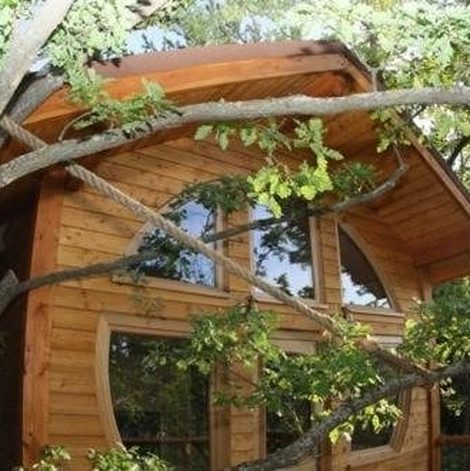 Cabane dans les arbres Les Cabanes en Provence dans le Vaucluse avec spa privatif