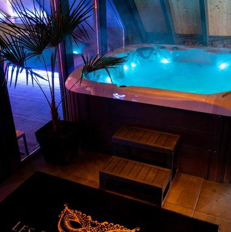 Loveroom Les Secrets du Castel - Secret Room dans le Bas-Rhin avec terrasse