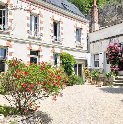 Maison troglodyte Les Troglos de la Tufolière en Indre-et-Loire avec terrasse