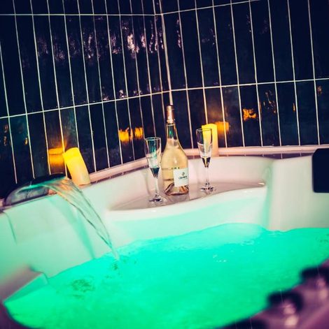 Loveroom Love Room du Mont d'Or dans les Bouches-du-Rhône avec vue mer