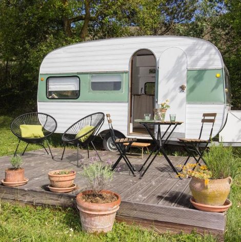 Roulotte Ma caravane dans les collines dans l’Aude avec terrasse