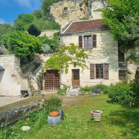 Maison troglodyte Maison semi troglodyte dans le Loir-et-Cher