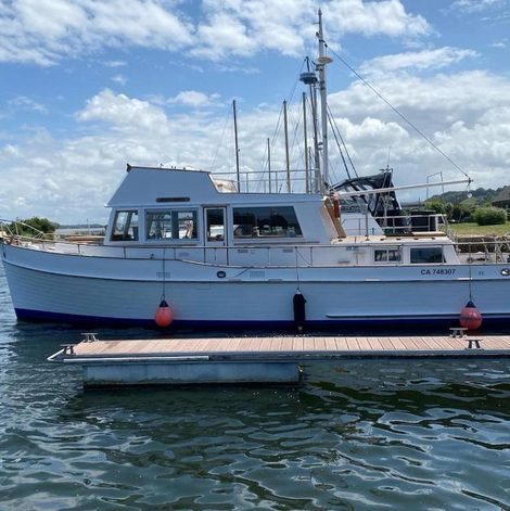 Bateau Nuit à bord d'un bateau à Caen dans le Calvados avec terrasse