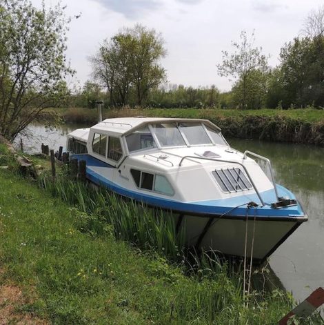 Bateau Nuits insolites sur un bateau dans les Deux-Sèvres avec terrasse
