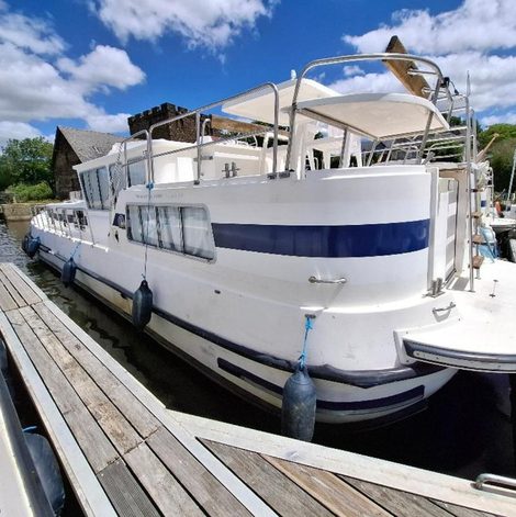 Bateau Séjour vintage à bord d'une péniche à Chenillé-Champteussé en Maine-et-Loire