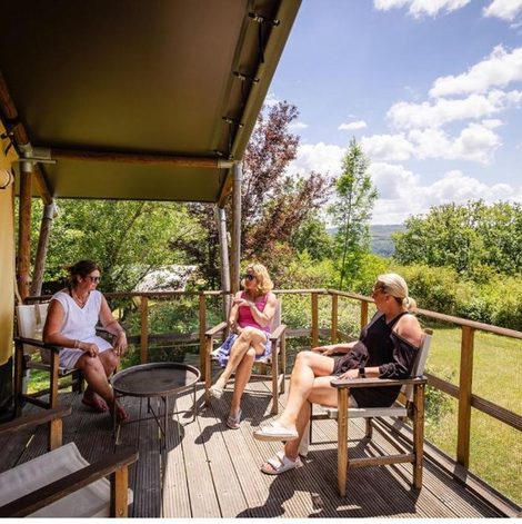 Tente Seuls au monde dans le Tarn-et-Garonne avec piscine