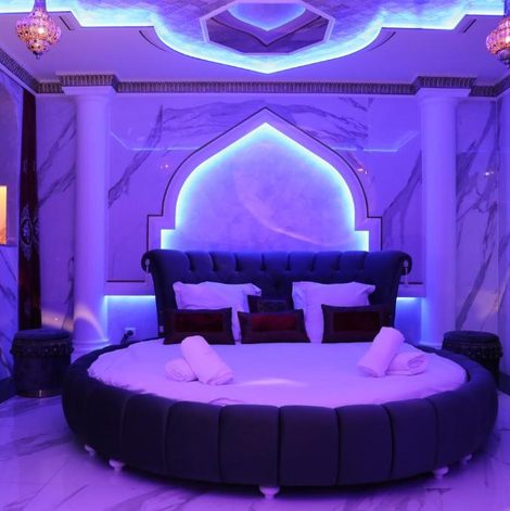 Loveroom Sheherazade dans le Rhône avec sauna