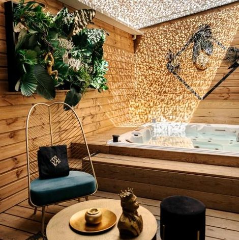 Loveroom Sxcape ROOM dans le Gard avec terrasse