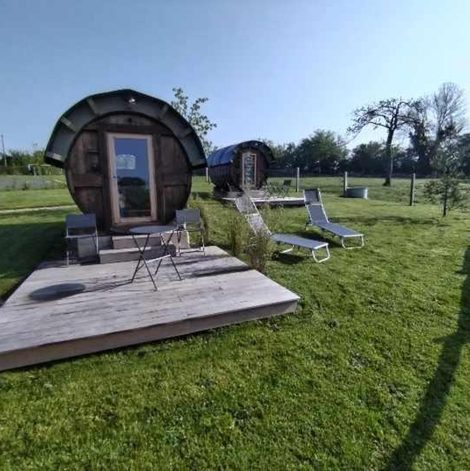 Tonneaux normands insolites dans le Calvados avec spa privatif