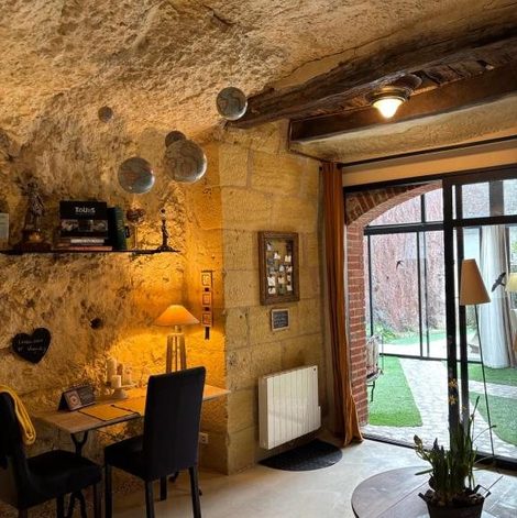 Maison troglodyte Troglodytes Loire Sauvage en Indre-et-Loire avec spa privatif