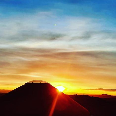 Yourte ,volcans,randonnées,lacs,quiétude dans le Puy-de-Dôme avec spa privatif